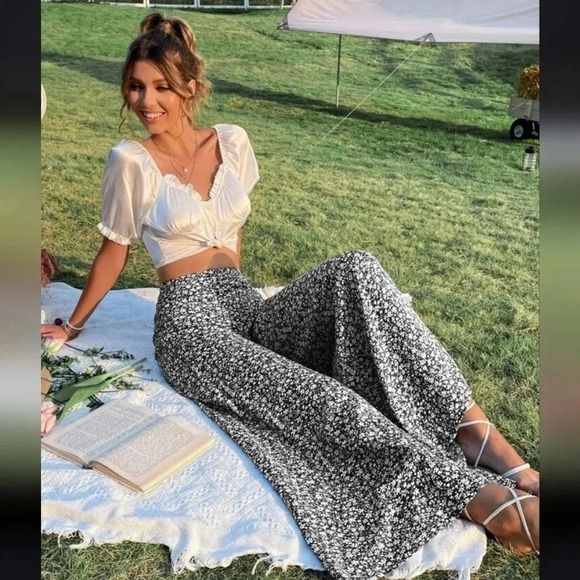 Pants - Ditsy Floral Print High Waist Wide Leg Pants